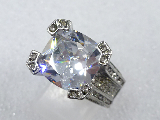 CRYSTAL FASHION RING / JP SIZE 14